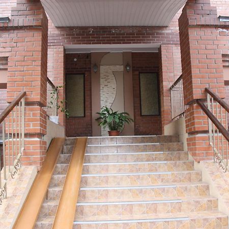 7 Sky Hotel Klinicheskaya Street Киев Екстериор снимка