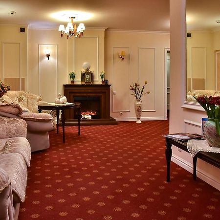 7 Sky Hotel Klinicheskaya Street Киев Екстериор снимка