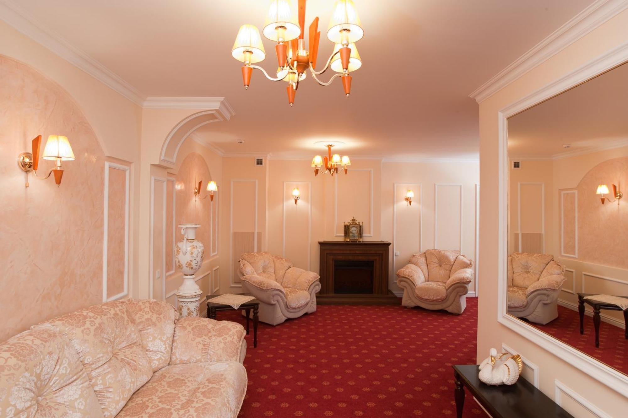 7 Sky Hotel Klinicheskaya Street Киев Екстериор снимка