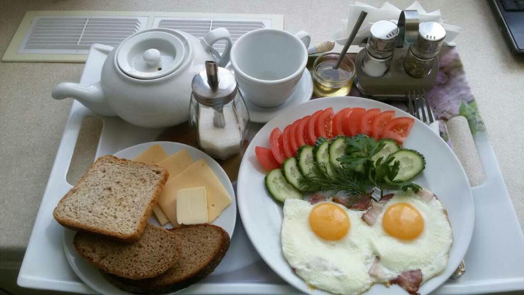7 Sky Hotel Klinicheskaya Street Киев Екстериор снимка