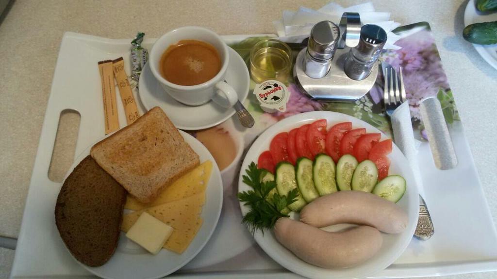 7 Sky Hotel Klinicheskaya Street Киев Екстериор снимка